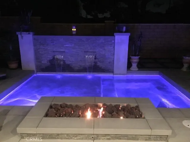 1512 Bluff Place, North Tustin, California 92705