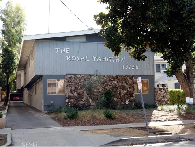 15156 Dickens Street, Sherman Oaks, California 91403