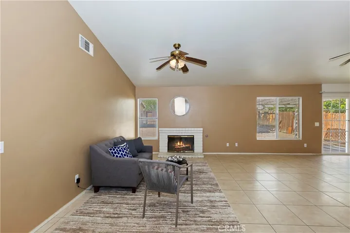 14682 Grey St. Adelanto Ca 92301