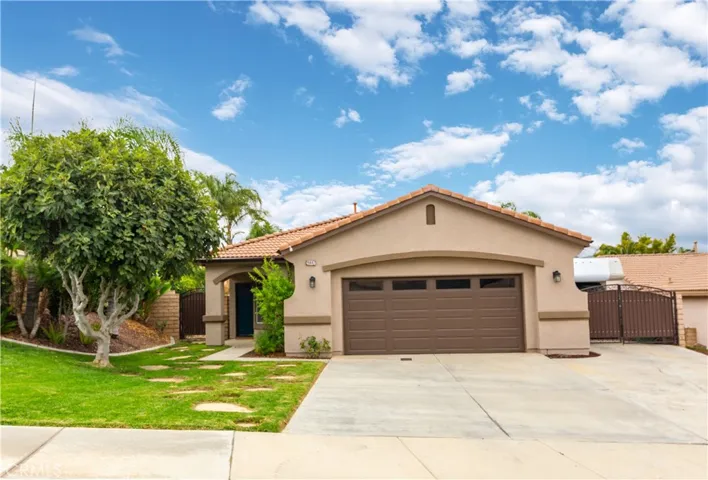 28447 Chaucer Road, Menifee, California 92585