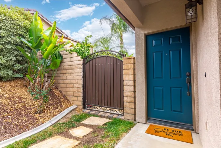 28447 Chaucer Road, Menifee, California 92585
