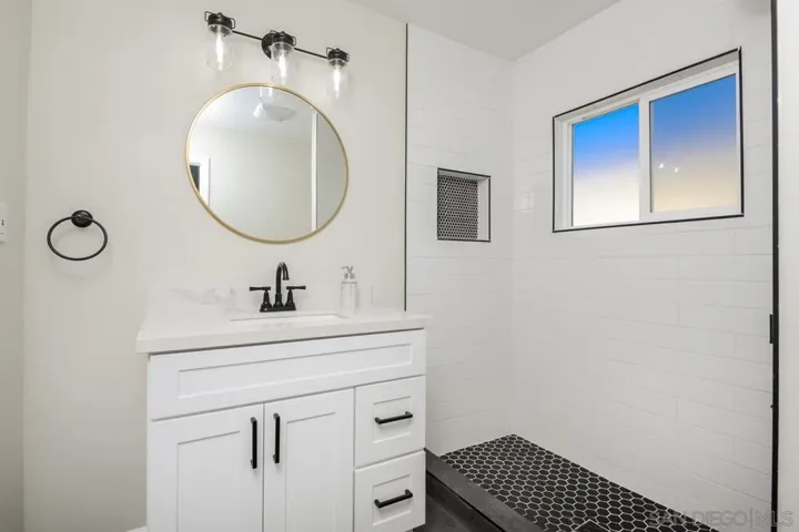 1750 Skyline Dr, Lemon Grove, California 91945