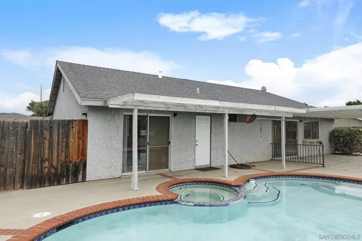 921 Summerfield Pl, Escondido, California 92027