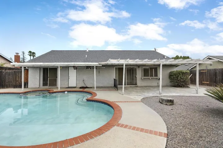 921 Summerfield Pl, Escondido, California 92027