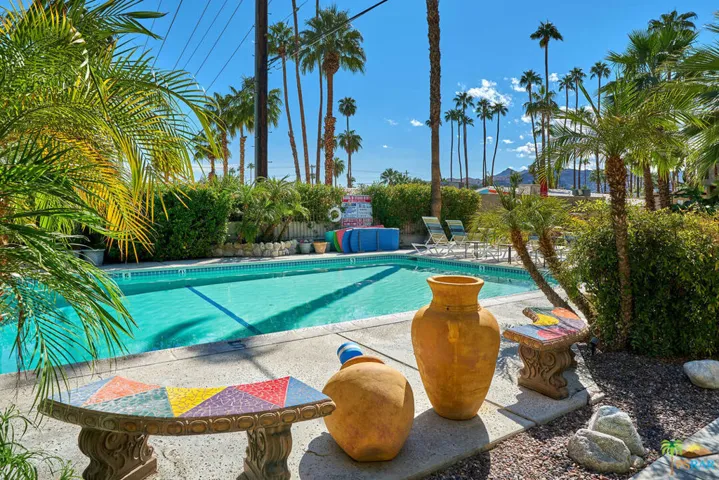 750 E San Lorenzo Road 8, Palm Springs, California 92264