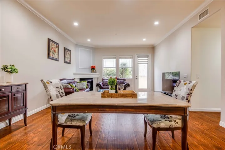 555 E Santa Anita Avenue 104, Burbank, California 91501