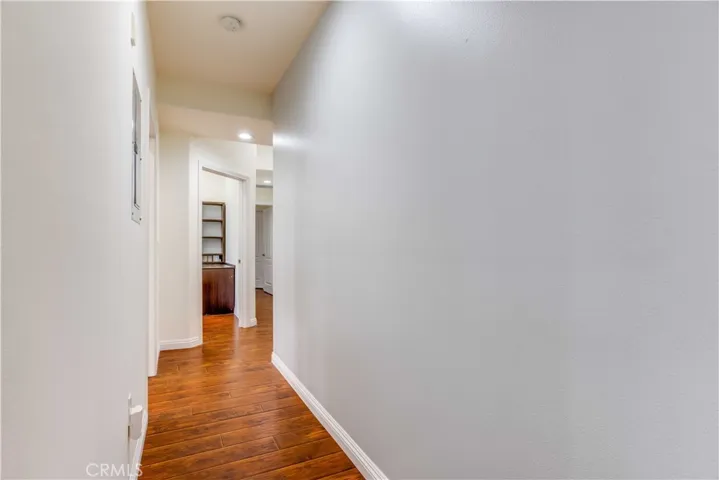 555 E Santa Anita Avenue 104, Burbank, California 91501