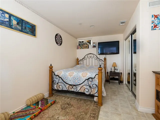 320 E Imperial Avenue 1, El Segundo, California 90245