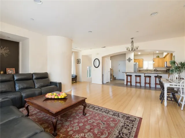 320 E Imperial Avenue 1, El Segundo, California 90245