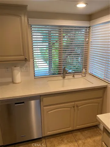 175 Oak Forest Circle, Glendora, California 91741