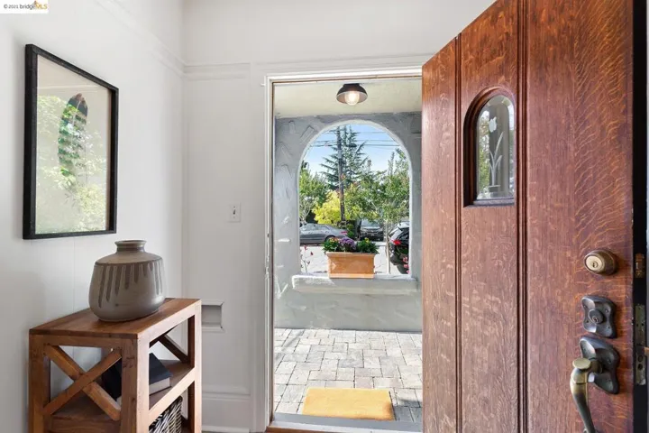 4036 Everett Avenue, Oakland, California 94602