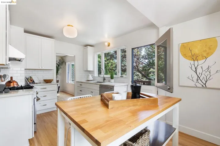 4036 Everett Avenue, Oakland, California 94602