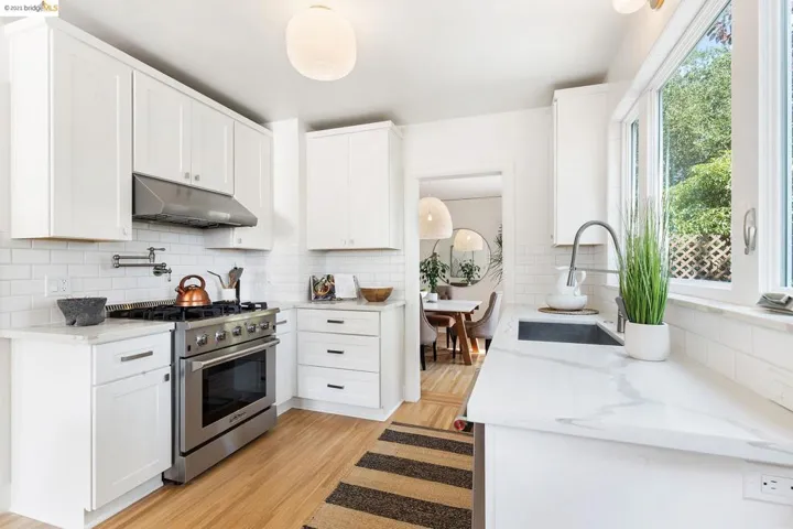 4036 Everett Avenue, Oakland, California 94602