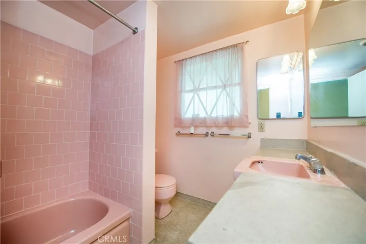 1872 W Elm Avenue, Anaheim, California 92804