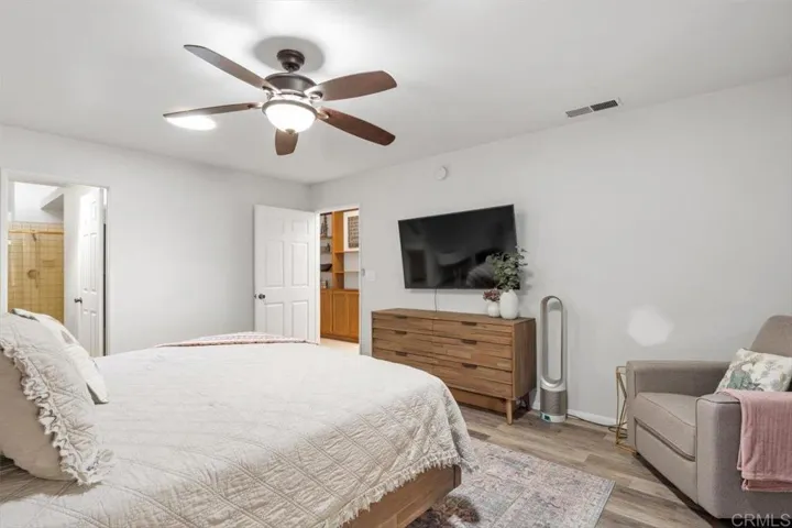 29821 Circle R Creek Lane, Escondido, California 92026