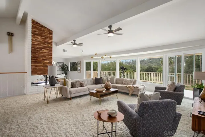 10127 Lake Meadow Ln, Escondido, California 92026