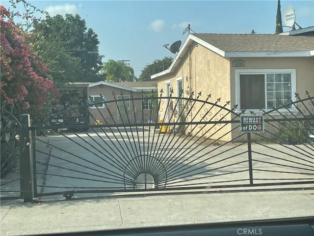 6736 Foster Bridge Boulevard, Bell Gardens, California 90201