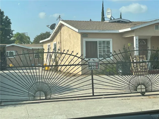 6736 Foster Bridge Boulevard, Bell Gardens, California 90201
