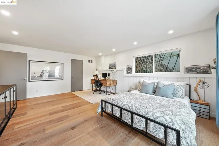 4400 Bridgeview Dr, Oakland, California 94602
