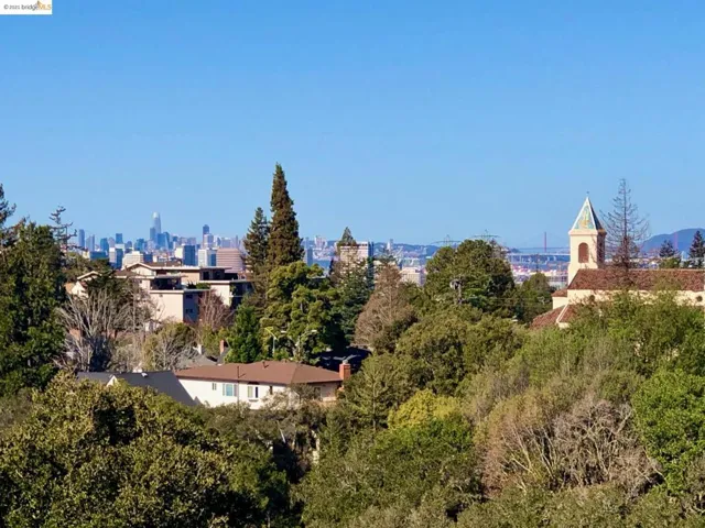 4400 Bridgeview Dr, Oakland, California 94602