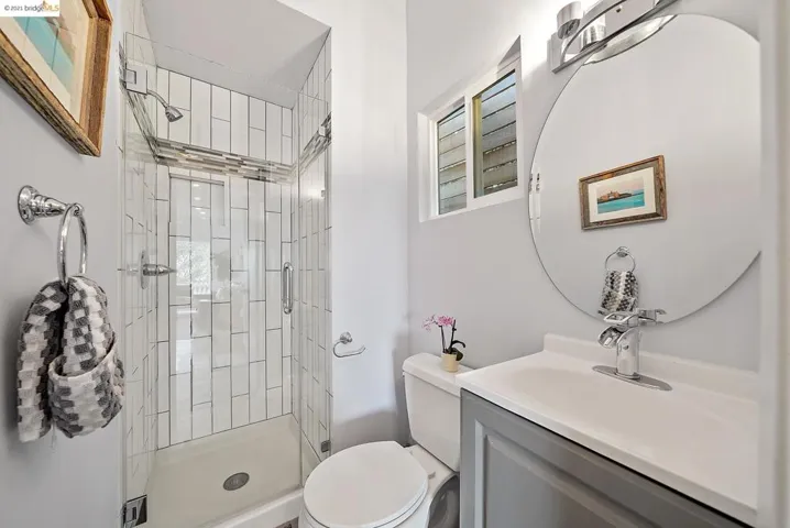 4400 Bridgeview Dr, Oakland, California 94602