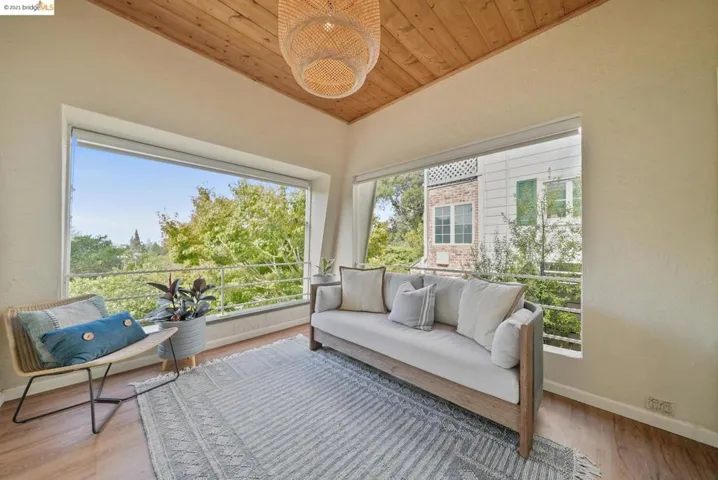 4400 Bridgeview Dr, Oakland, California 94602