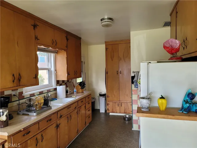 1217 Beech Avenue, Torrance, California 90501