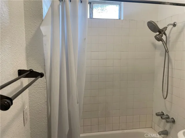 15635 Curtis Avenue, Fontana, California 92336
