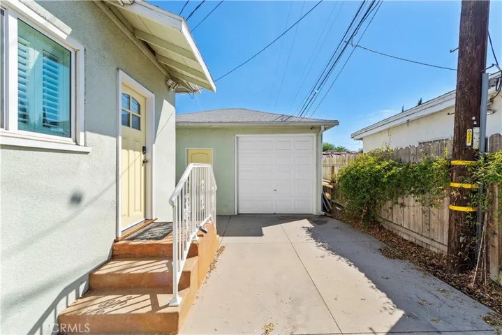 164 Madre Street, Pasadena, California 91107