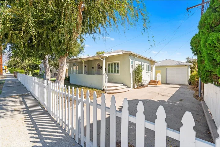 164 Madre Street, Pasadena, California 91107