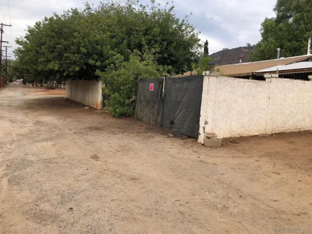 1251 Bates Lane, El Cajon, California 92021
