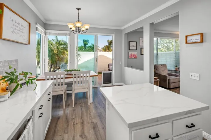 552 Summerholly Dr, San Marcos, California 92078