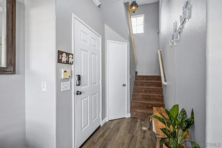 552 Summerholly Dr, San Marcos, California 92078