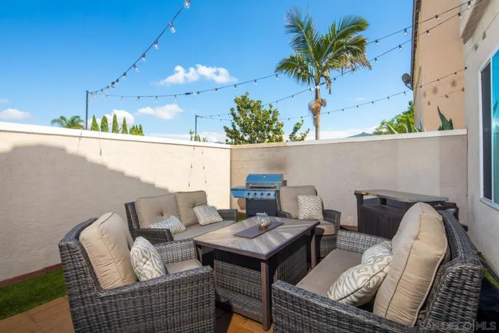 552 Summerholly Dr, San Marcos, California 92078