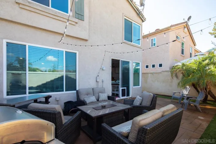552 Summerholly Dr, San Marcos, California 92078