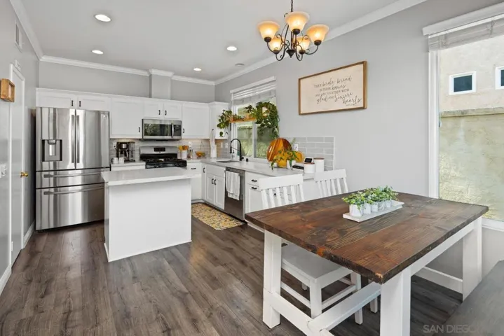 552 Summerholly Dr, San Marcos, California 92078