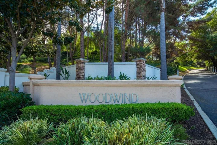 552 Summerholly Dr, San Marcos, California 92078