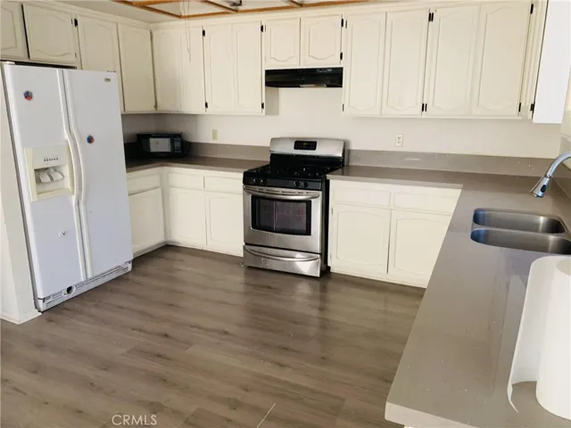 15470 Orange Street, Lake Elsinore, California 92530
