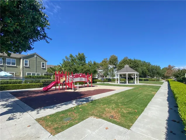 11 Evergreen Road, Ladera Ranch, California 92694