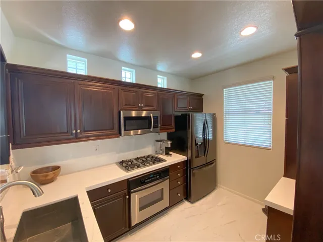 11 Evergreen Road, Ladera Ranch, California 92694
