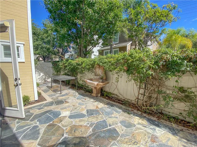 11 Evergreen Road, Ladera Ranch, California 92694