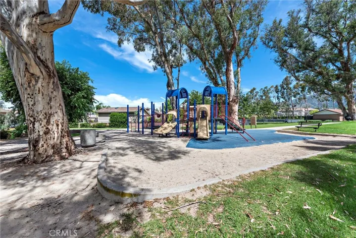 31885 Old Hickory Road, Rancho Santa Margarita, California 92679