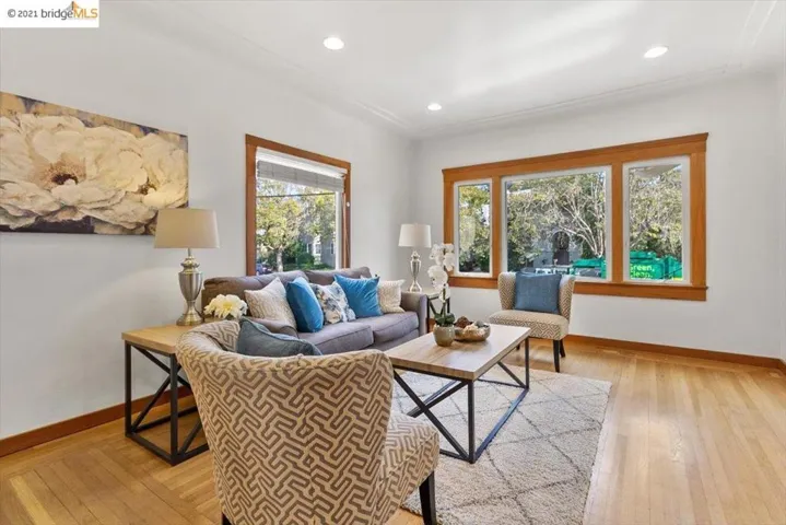 3601 Lakeshore Ave, Oakland, California 94610