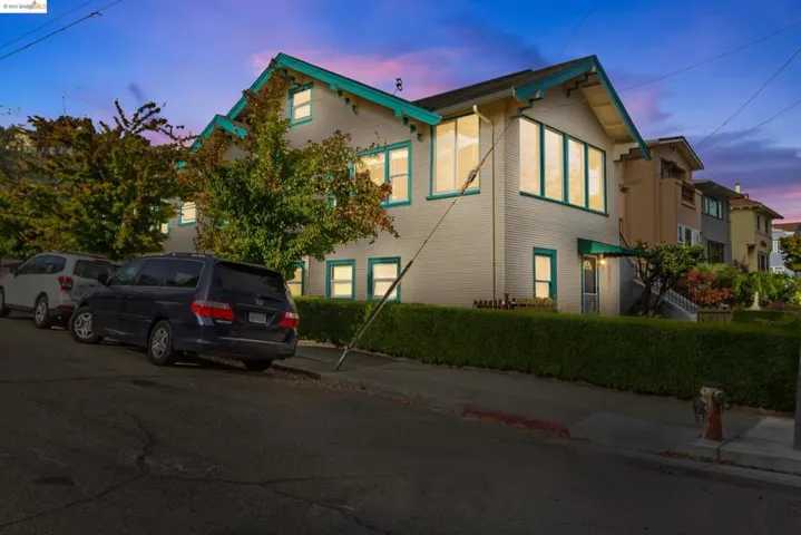 3601 Lakeshore Ave, Oakland, California 94610