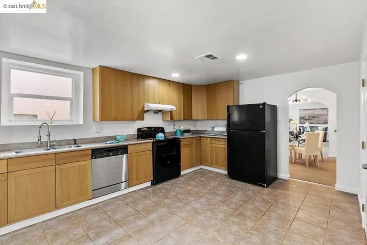3601 Lakeshore Ave, Oakland, California 94610