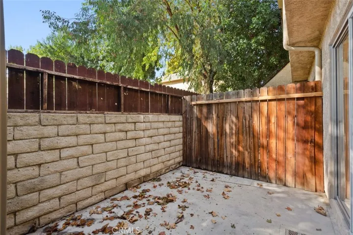 17077 Roscoe Boulevard 8, Northridge, California 91325