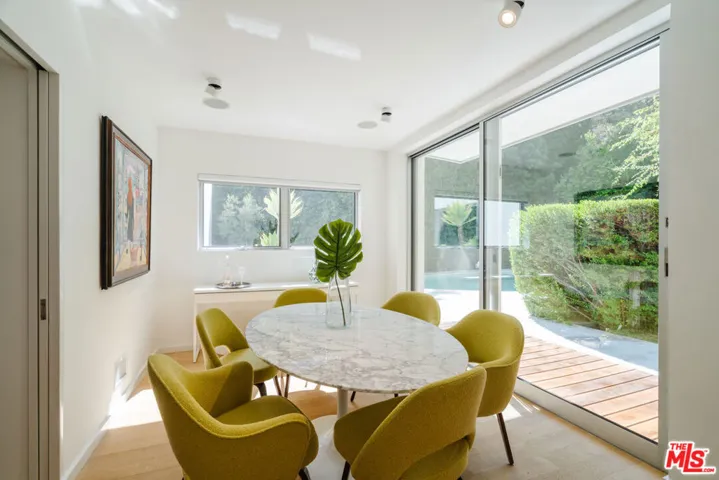 1325 N Wetherly Drive, Los Angeles, California 90069