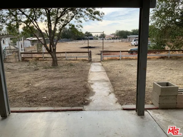 Back yard and back lot from lvr