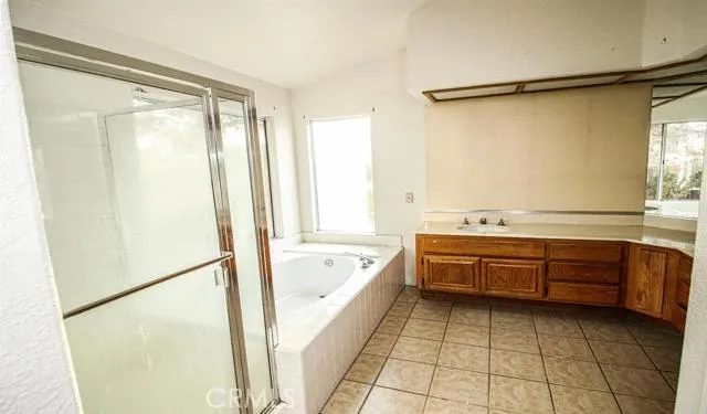 13231 Luna Road, Victorville, California 92392