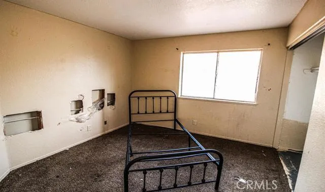 13231 Luna Road, Victorville, California 92392